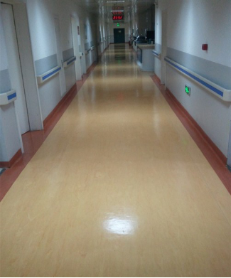 洁福地板
翻新后的地板